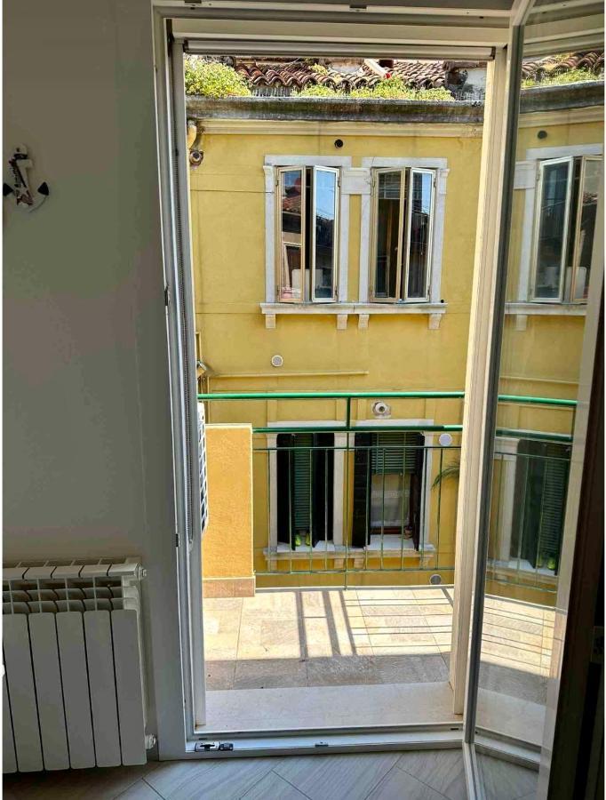 New Apartment 2 - 3 Camere Con Prosecco Di Benvenuto Venice Luaran gambar